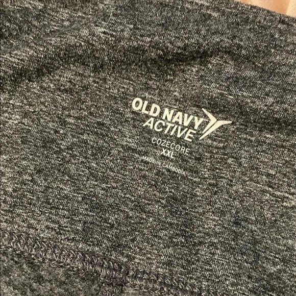 Old Navy Active Heathered Gray Cropped Leggings XL - Picture 2 of 3